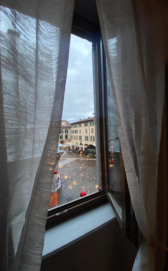 Appartamento Bergamo Centro Piazza Pontida - The Italian Escape Bagian luar foto